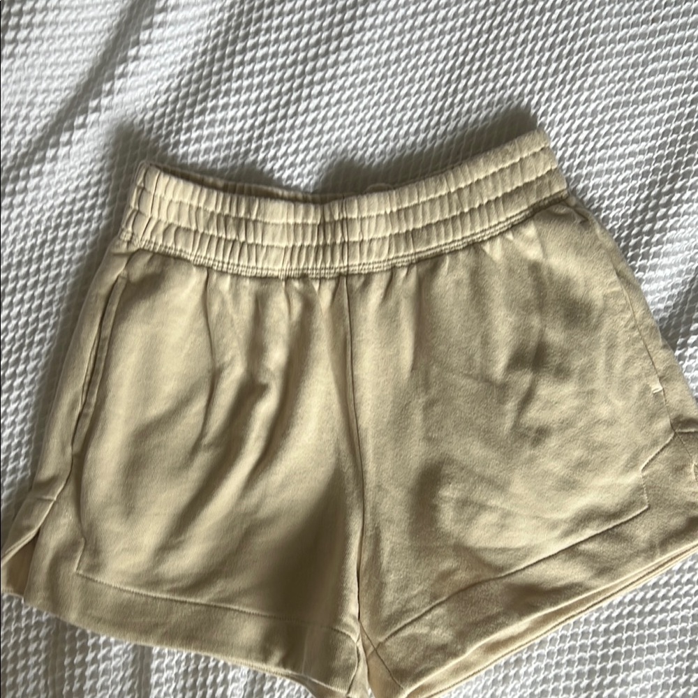 Aerie Cream Athletic Shorts with Elastic Waistband Size Small
